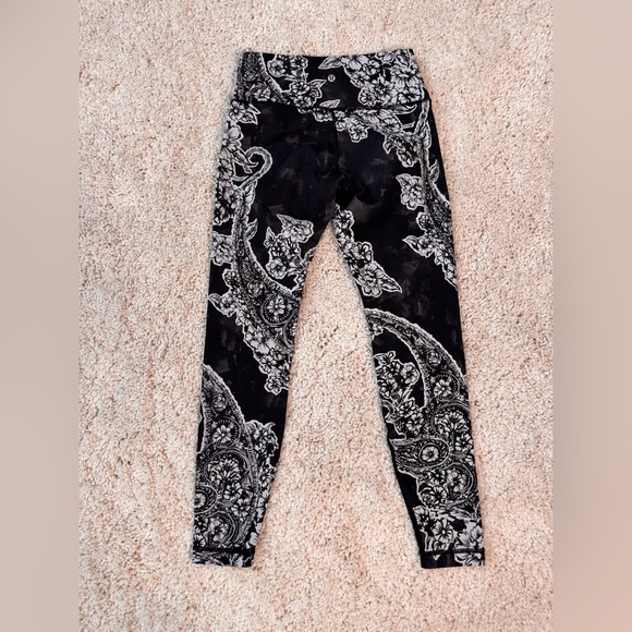 Lululemon Wunder Under Paisley Leggings - Picture 2 of 4